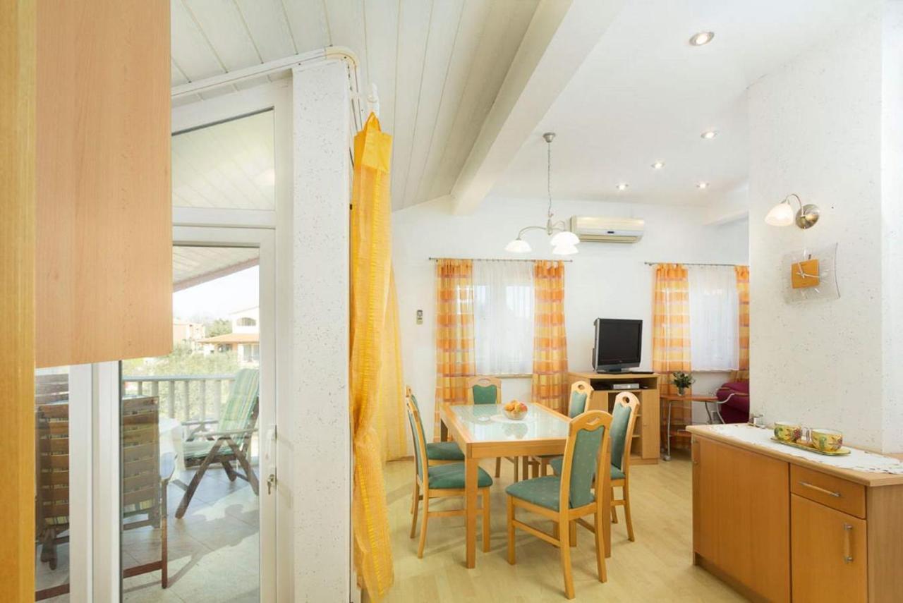 Apartment Put Maslina 7 *